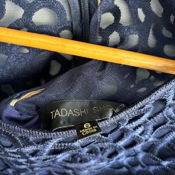 NWT Tadashi Shoji Formal Gown Size 6 Navy Blue Long Sleeve Floral Lace Bodice - Picture 3 of 16